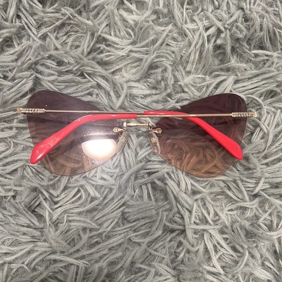 NEW • Emilio Pucci • Butterfly Shaped Frameless Sunglasses Pink Red Womens - Picture 4 of 4